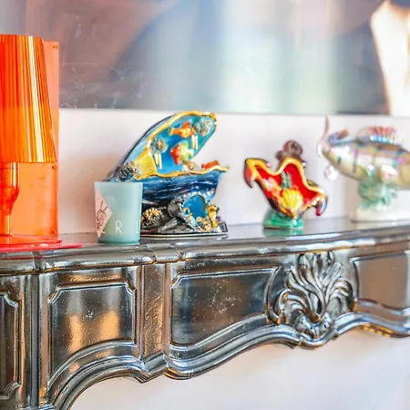 Superbe Deco Atypique Et Coloree - 5 Personnes