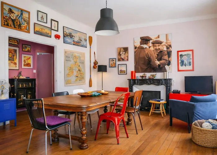 Superbe Decoration Atypique Et Coloree - 5 Personnes Apartamento